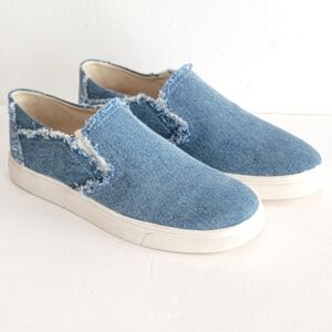 Lucky Brand Loxiy Frayed Slip on sneakers